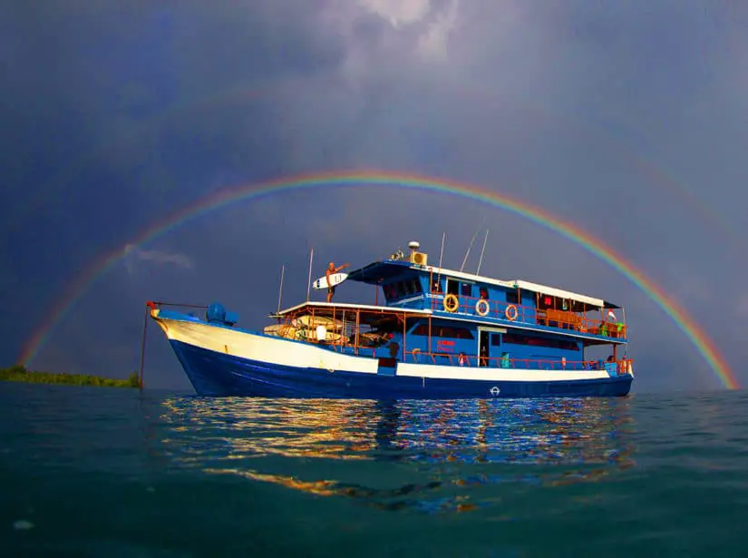 Budyadahri-boat-mentawai