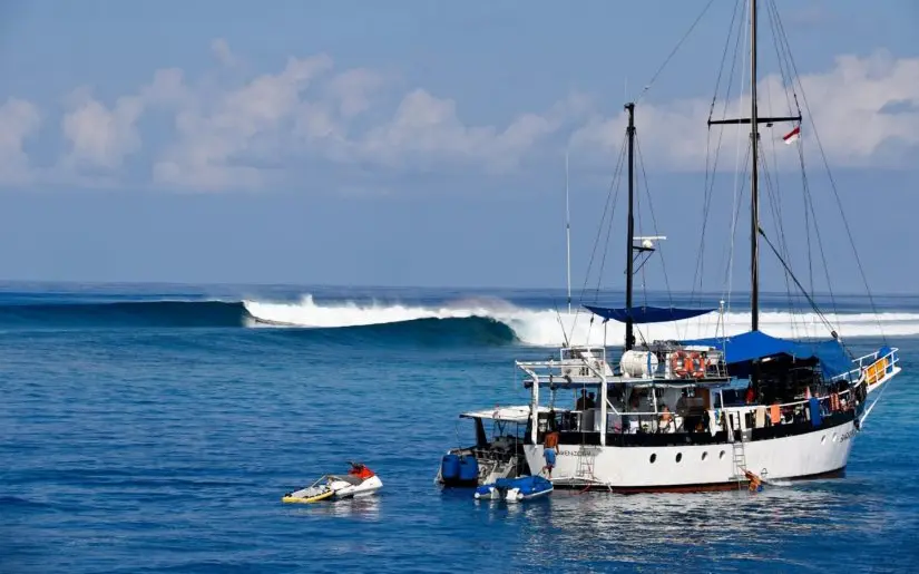 barrenjoey-boat-mentawai